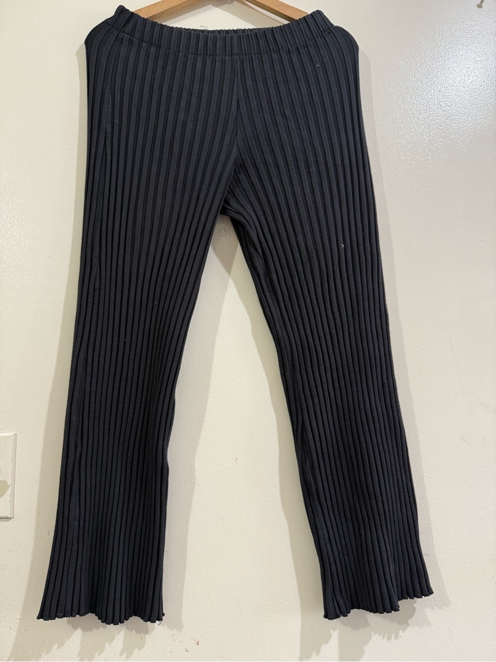 Simon Miller Black Ribbed Flare Leggings